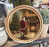 8" Round Fireplace Santa Art